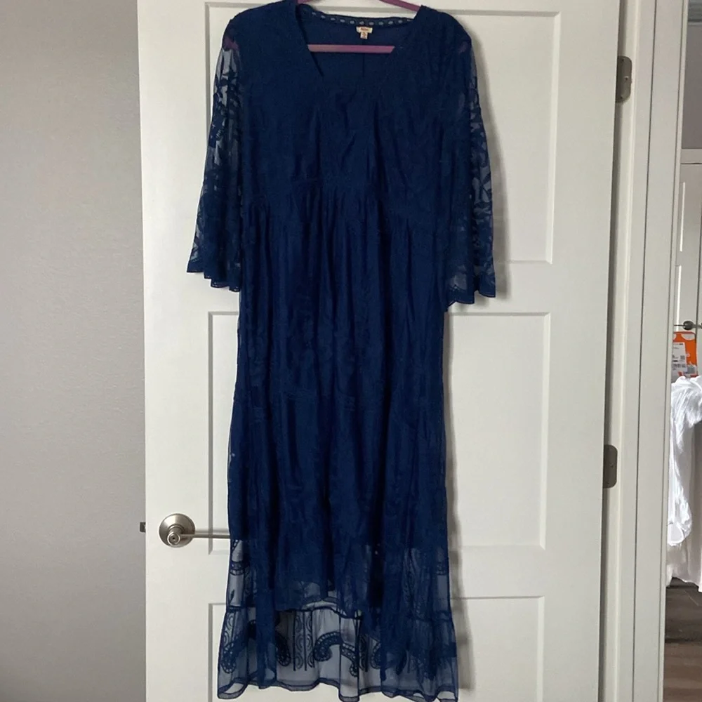 Reba Elegant Blue Lace  dress - Picture 2 of 7